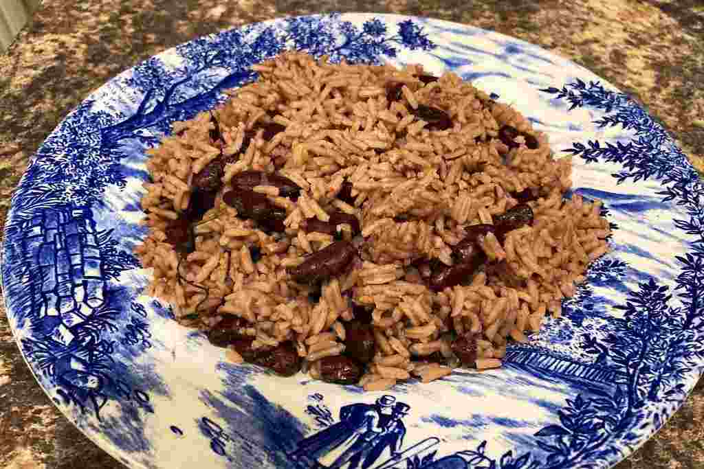 Receta de arroz y guisantes (judías) jamaicanos